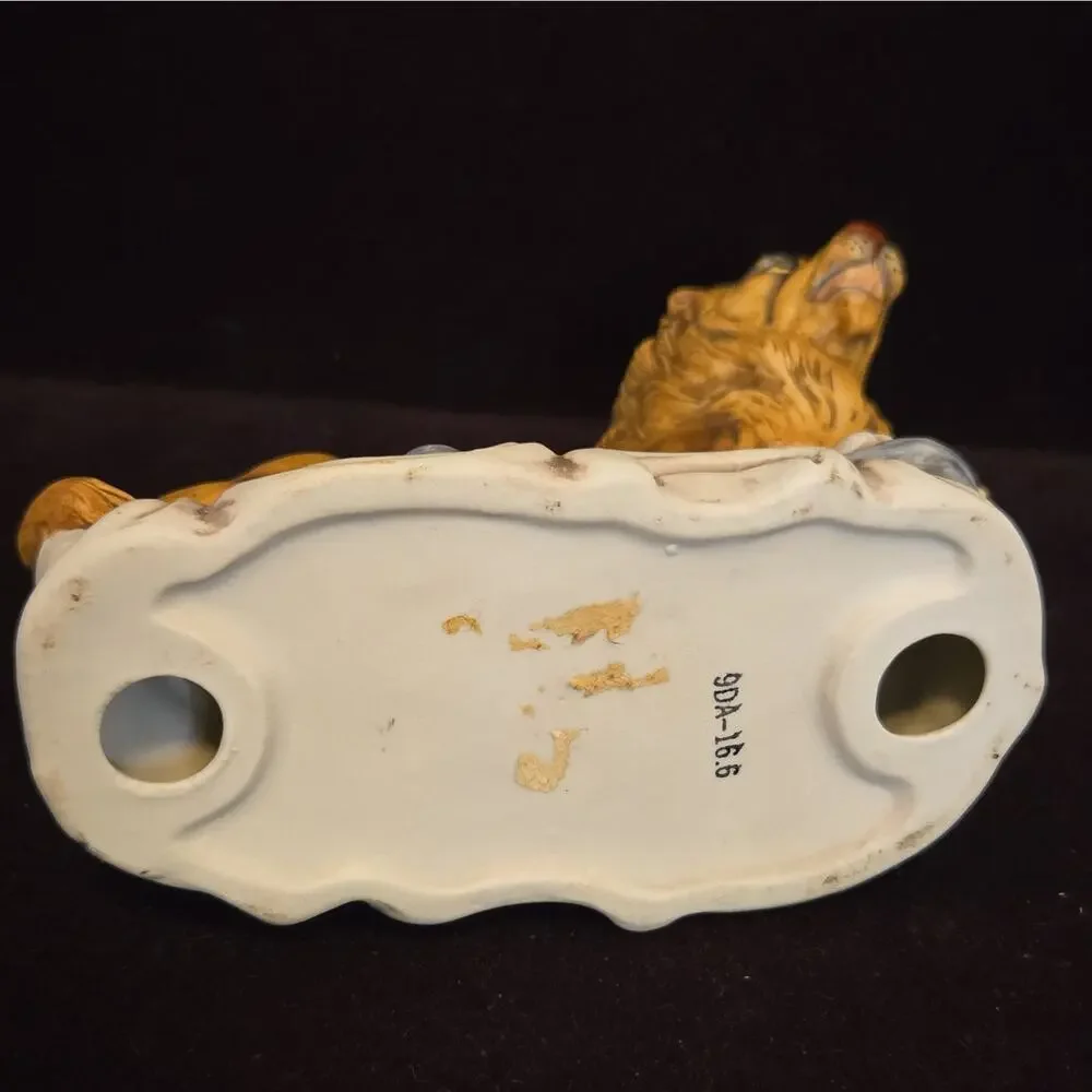 Vintage Ceramic Lion Figurine Statue Hand Painted Taiwan Matte Finish 9DA-16.6